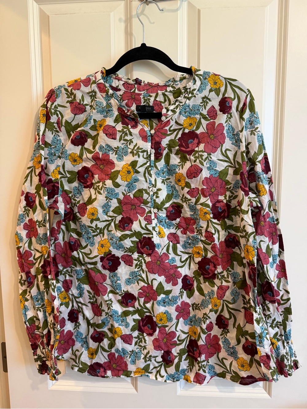 Talbots 100% cotton floral long sleeve blouse, size XL.